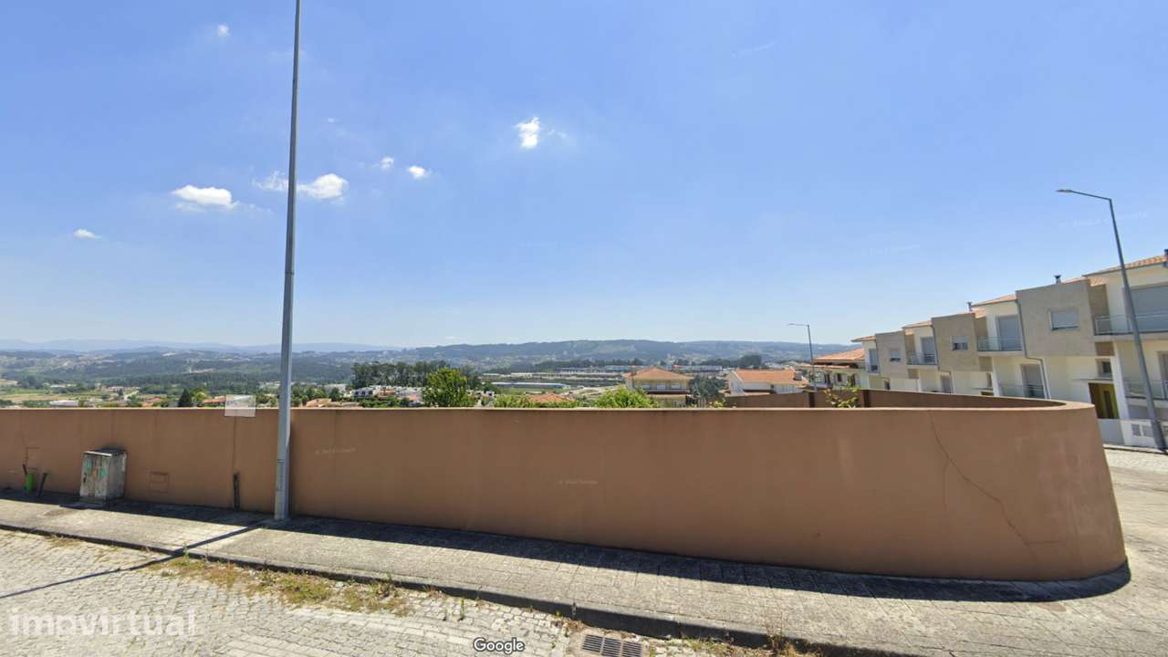 VENDE-SE ou PERMUTA – 2 LOTES DE TERRENO URBANO EM LOUSADA - Grande imagem: 3/4