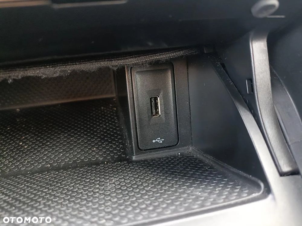 Volkswagen Golf 1.0 TSI BMT Trendline - 20