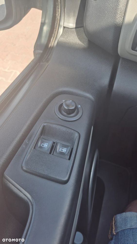 Renault TRAFIC - 22