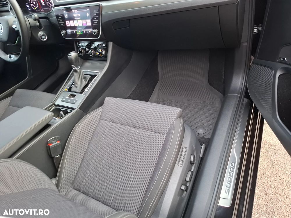SKODA Superb 2021 — imagine 10