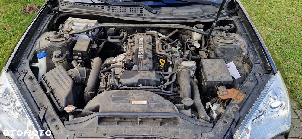 Hyundai Genesis Coupe 2.0 T - 8