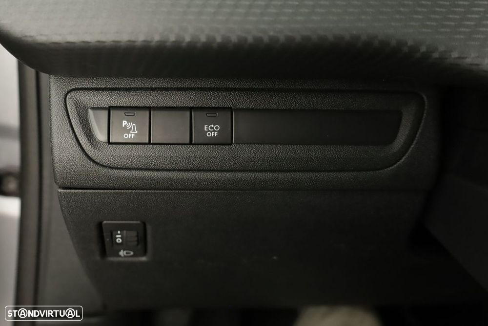 Peugeot 208 1.2 PureTech Signature - 20