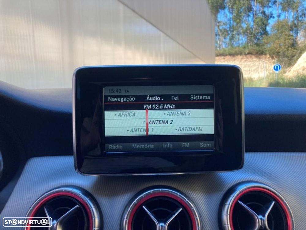 Mercedes-Benz CLA 180 d AMG Line - 17