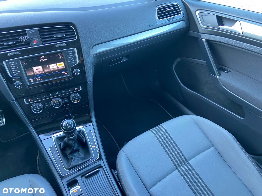 Volkswagen Golf 1.6 TDI BlueMotion Technology Allstar - 22