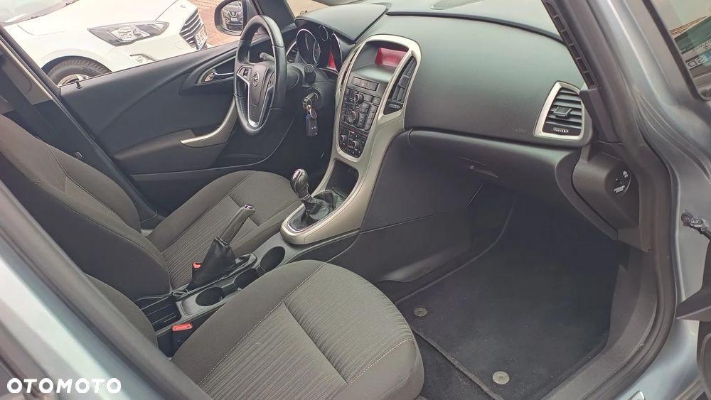 Opel Astra 1.4 T Enjoy - 27