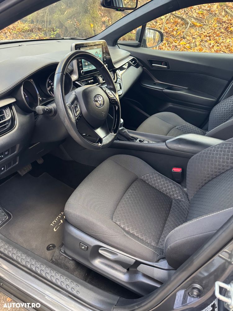 Toyota C-HR - 7