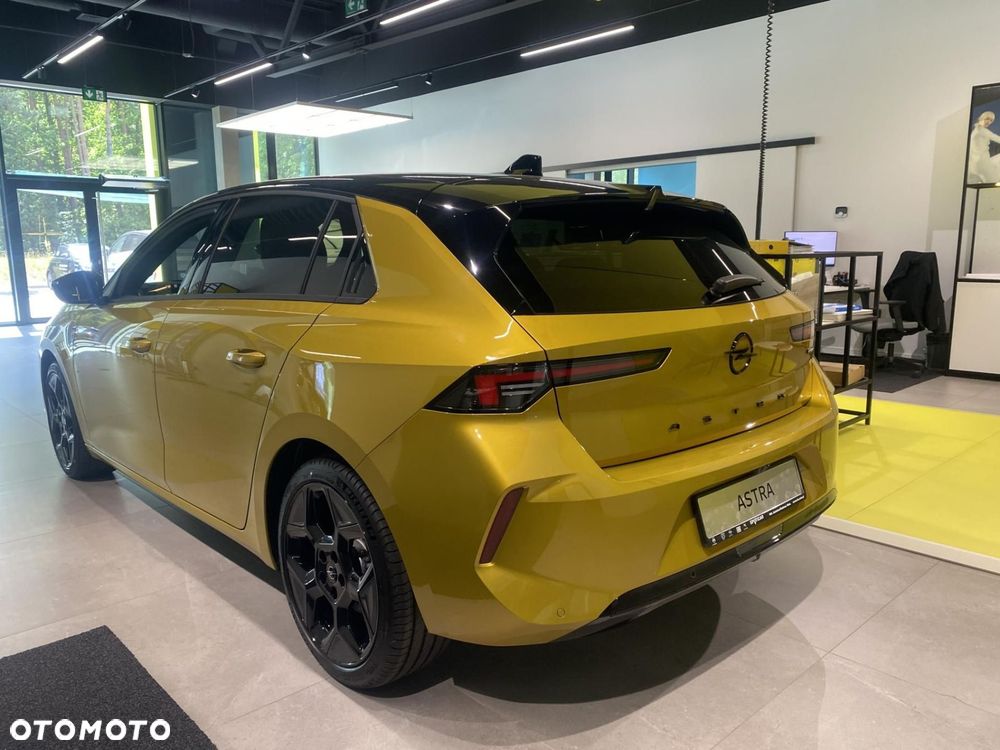 Opel Astra - 4