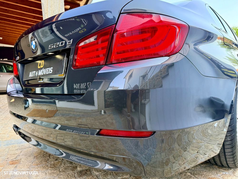 BMW 520 d Exclusive Auto 123g - 16