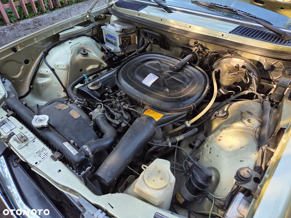 Mercedes-Benz W123 - 26