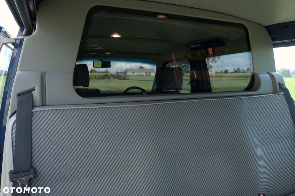 Volkswagen Transporter - 28