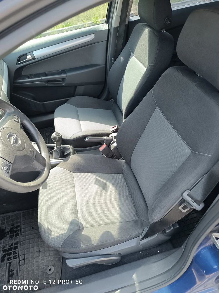 Opel Astra 1.6 Enjoy - 27