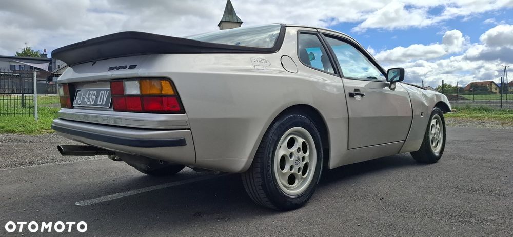 Porsche 944 3.0 S2 - 13