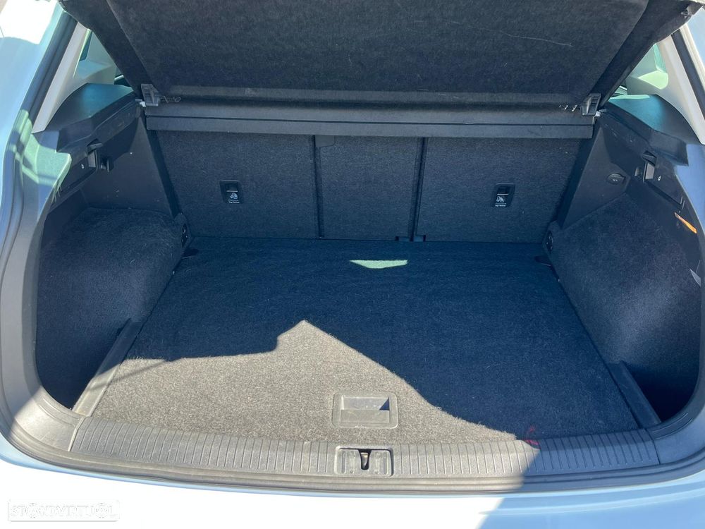 VW Tiguan 2.0 TDi Sport BlueMotion 4Motion DSG - 14