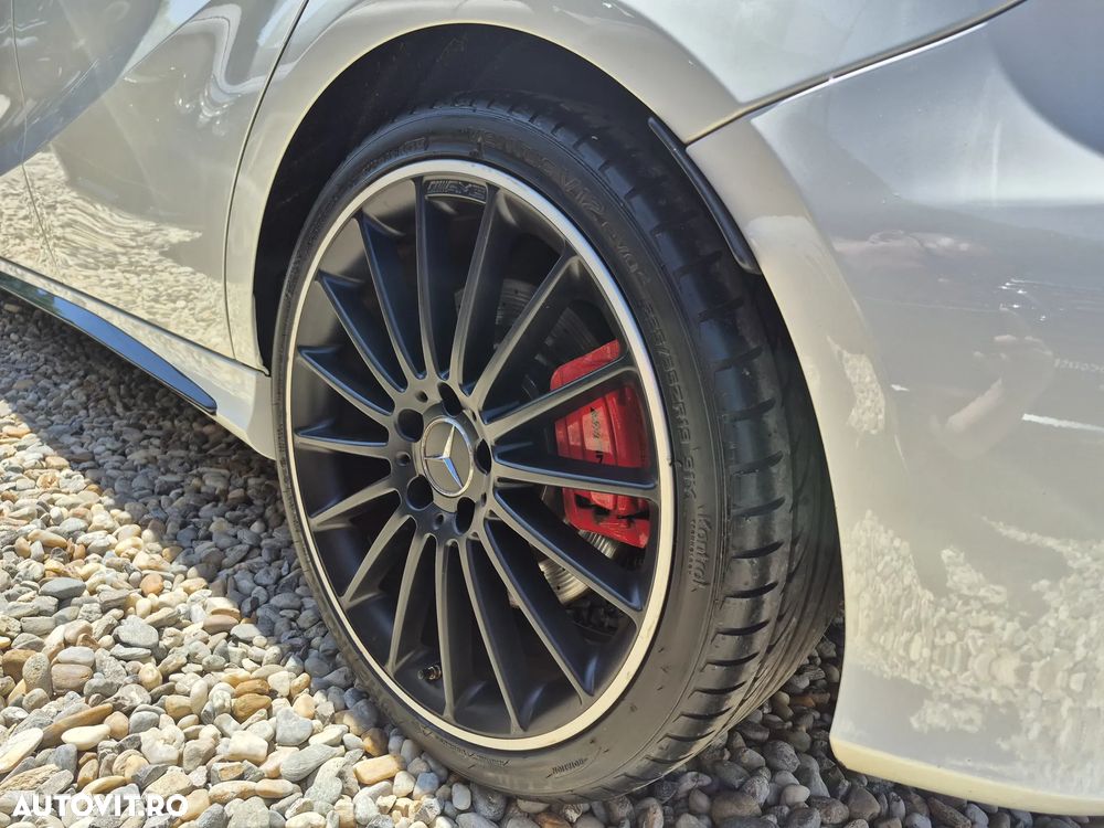 Mercedes-Benz A 45 AMG 4Matic AMG Speedshift 7G-DCT - 18