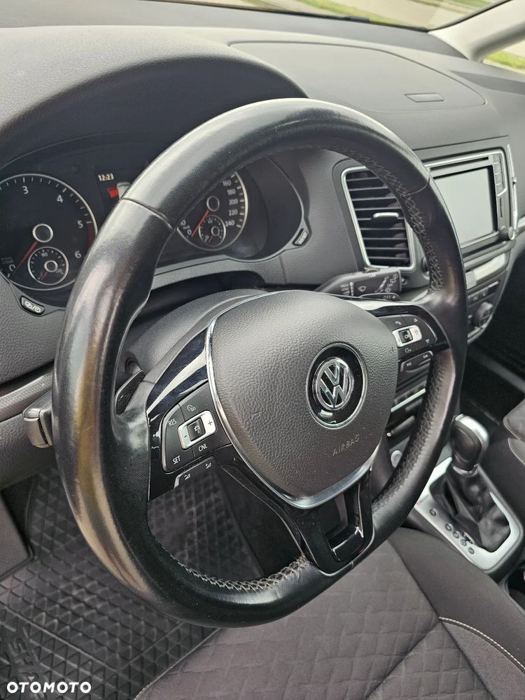 Volkswagen Sharan 2.0 TDI DSG 4MOTION Highline Black Style - 17