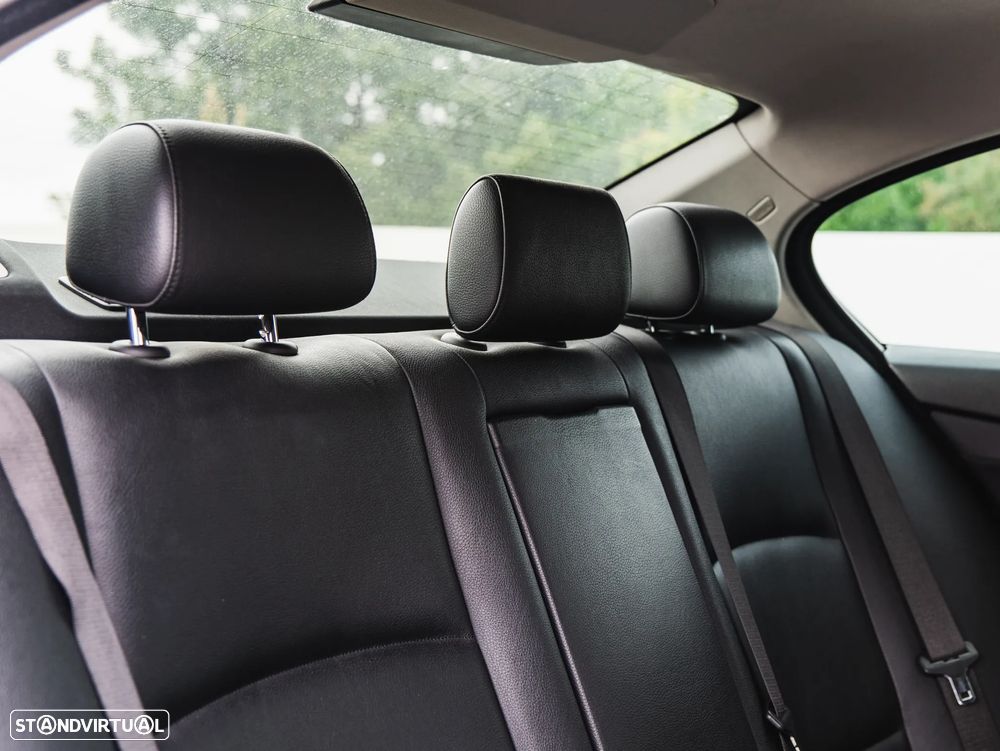 BMW 520 d Pack M - 18