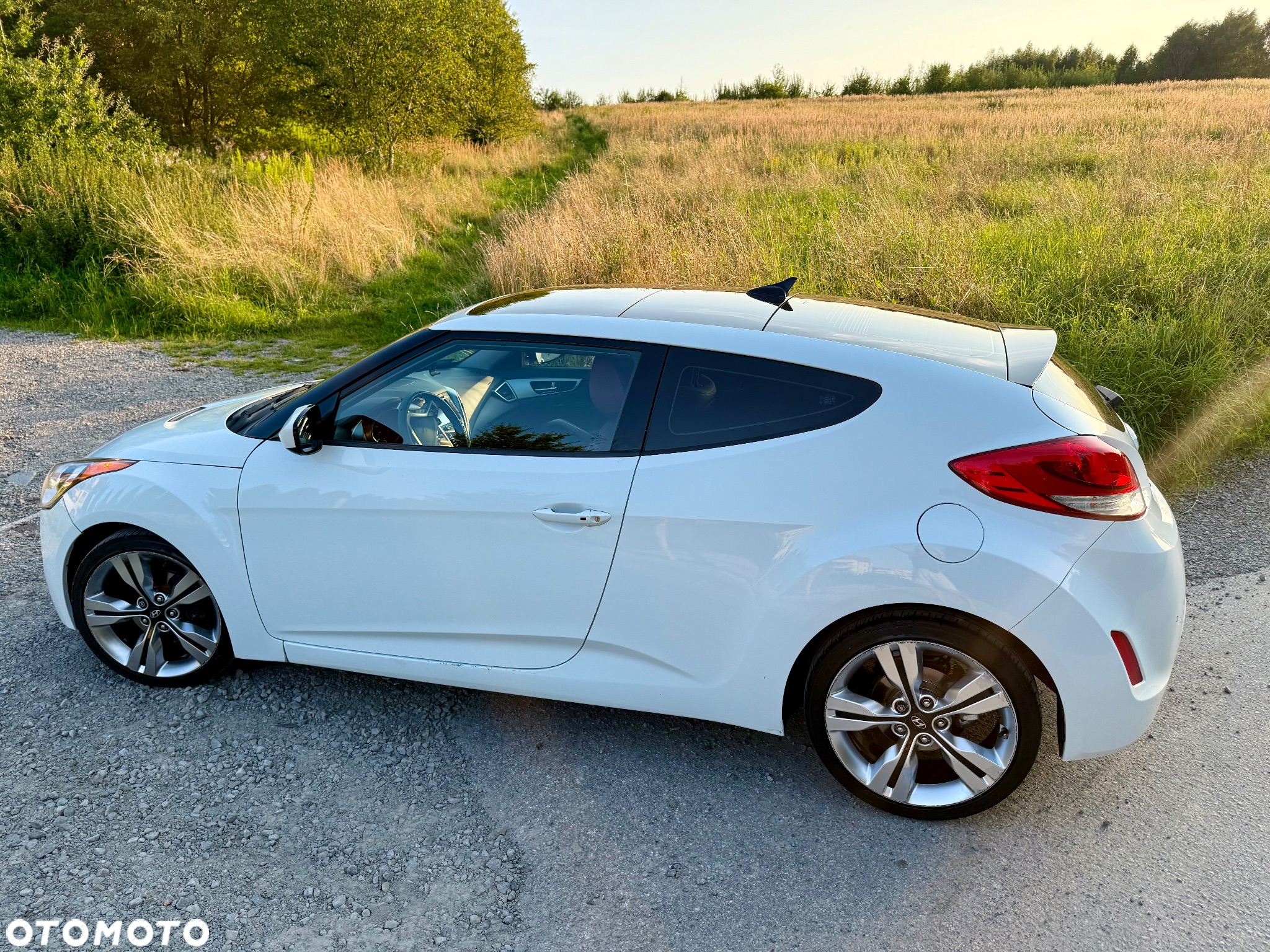 Hyundai Veloster 1.6 GDI Premium - 7