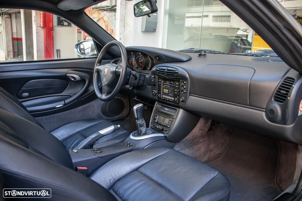 Porsche 911 (996) Turbo - 26