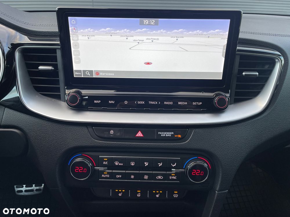 Kia Ceed 1.5 T-GDI Business Line DCT - 14