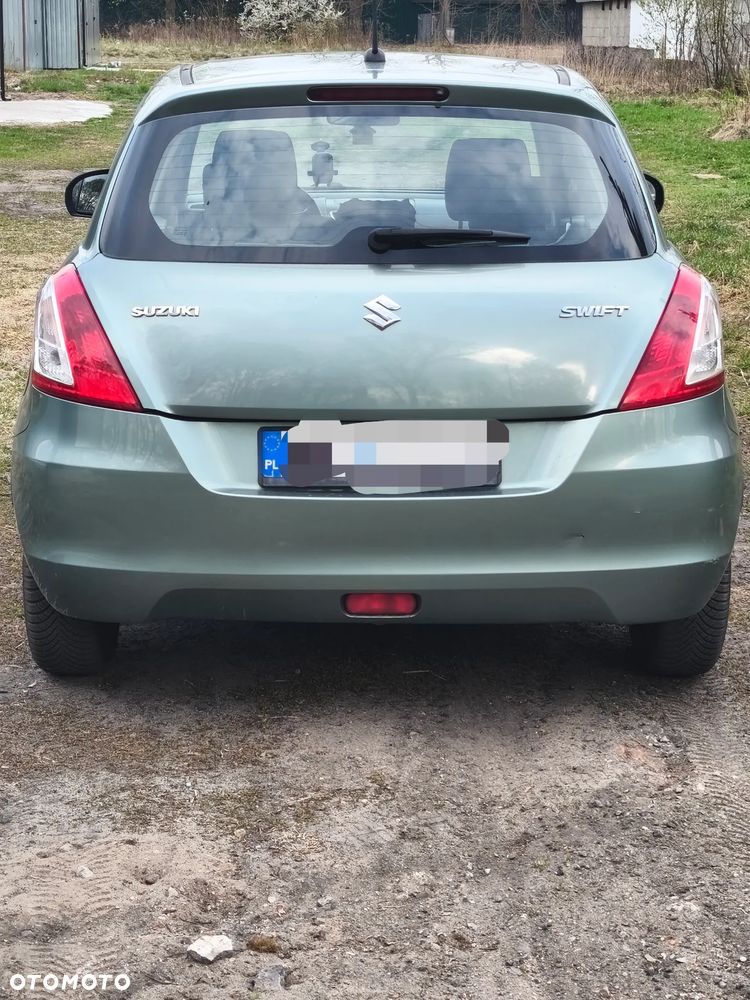 Suzuki Swift - 2