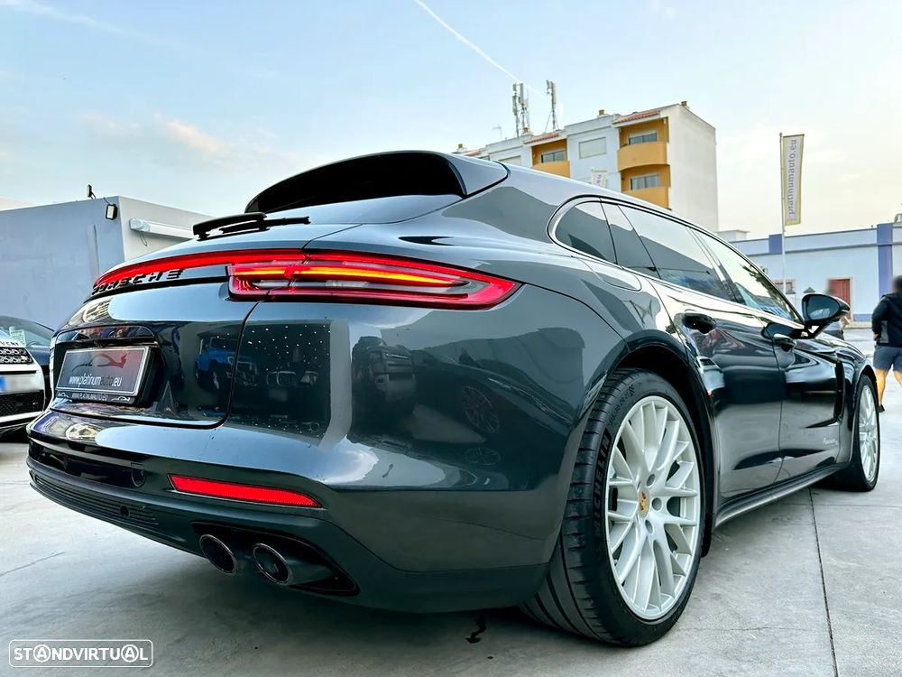 Porsche Panamera Sport Turismo 4 E-Hybrid 10 Years Edition - 51