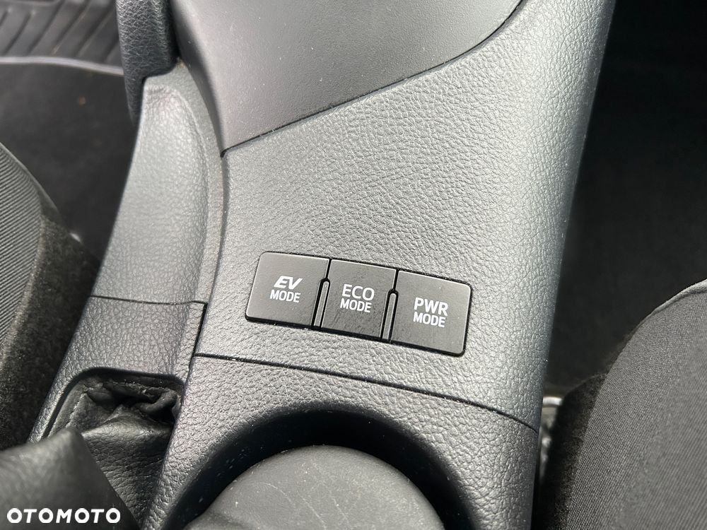 Toyota Auris 1.8 HSD Prestige NAVI - 24