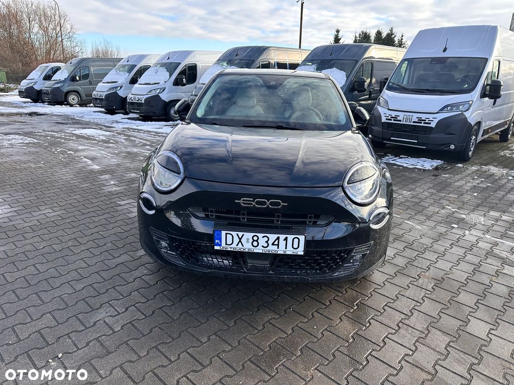 Fiat 600 1.2 Turbo La Prima eDCT - 2