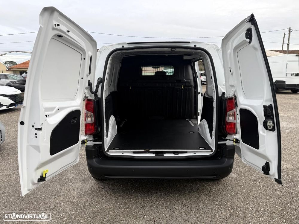 Peugeot Partner 1.5 HDI 100 cv 3L - 27