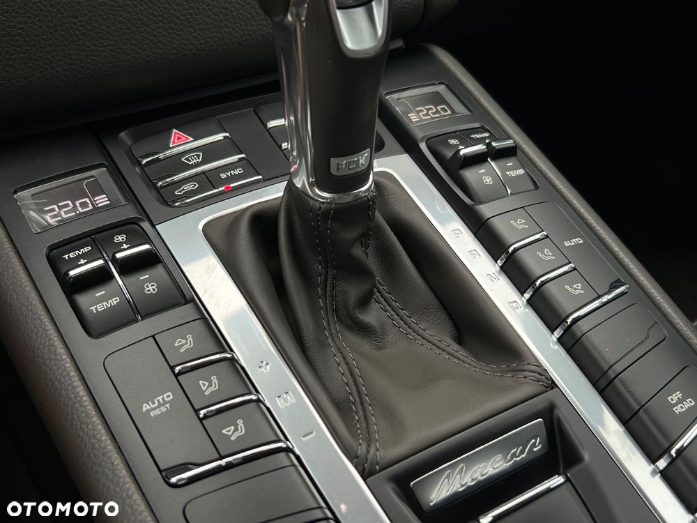 Porsche Macan - 29
