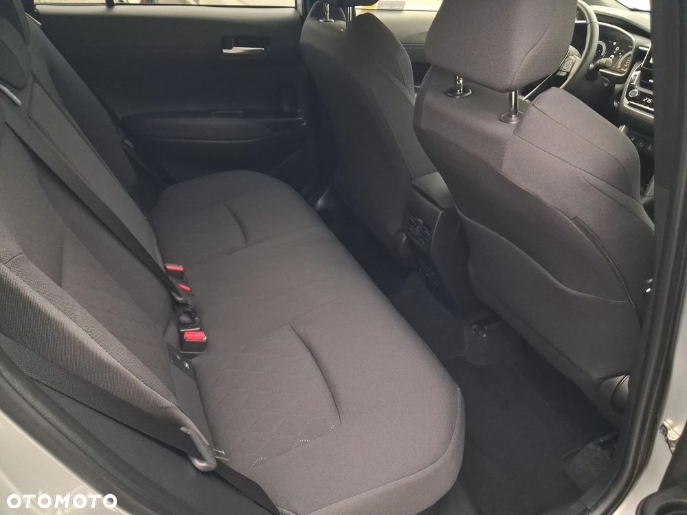 Toyota Corolla Cross - 15