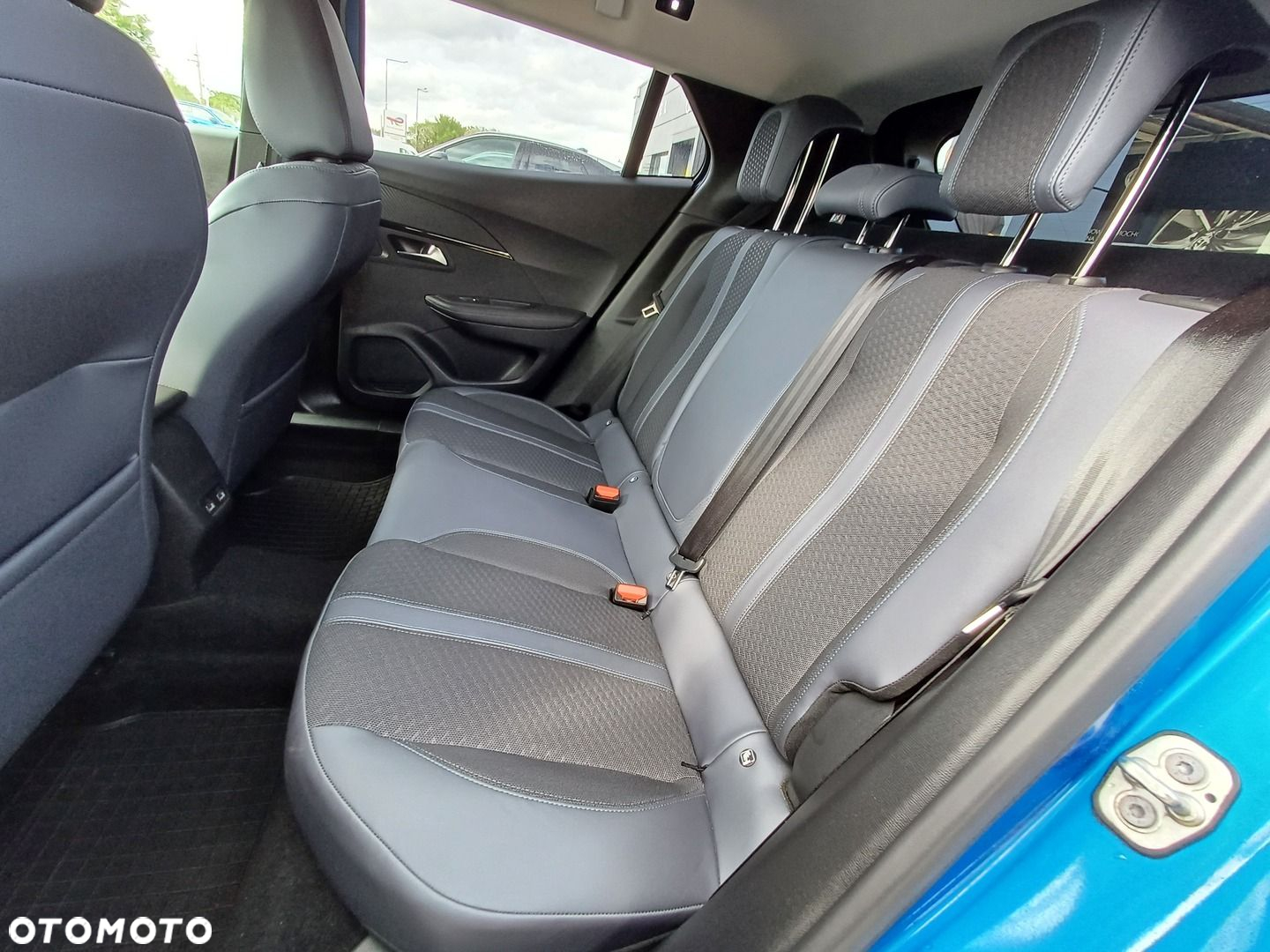 Peugeot 2008 1.2 PureTech Allure Pack S&S EAT8 - 27