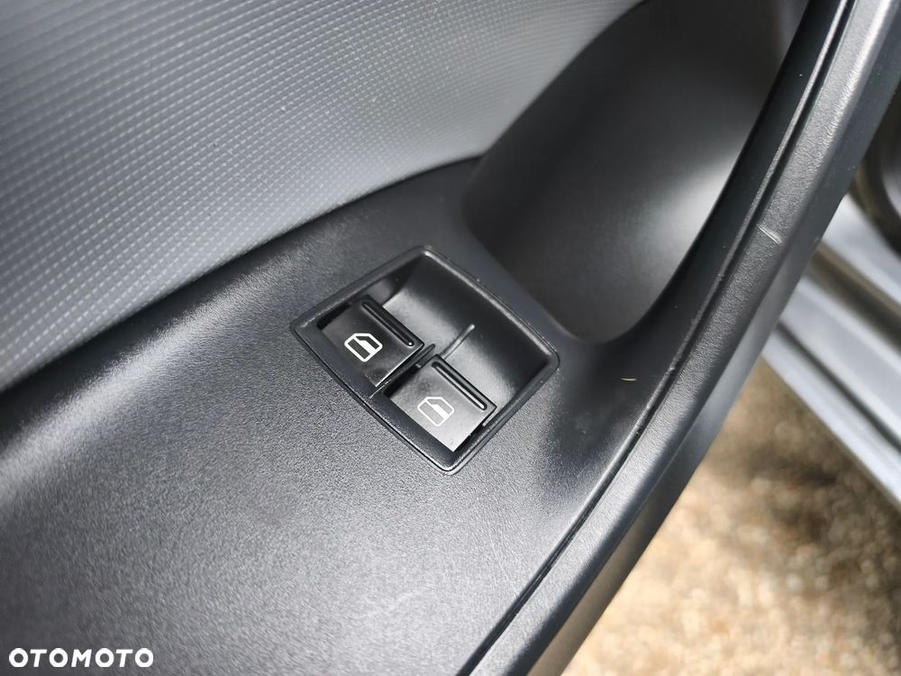 Seat Ibiza 1.4 16V Comfort Edition - 32