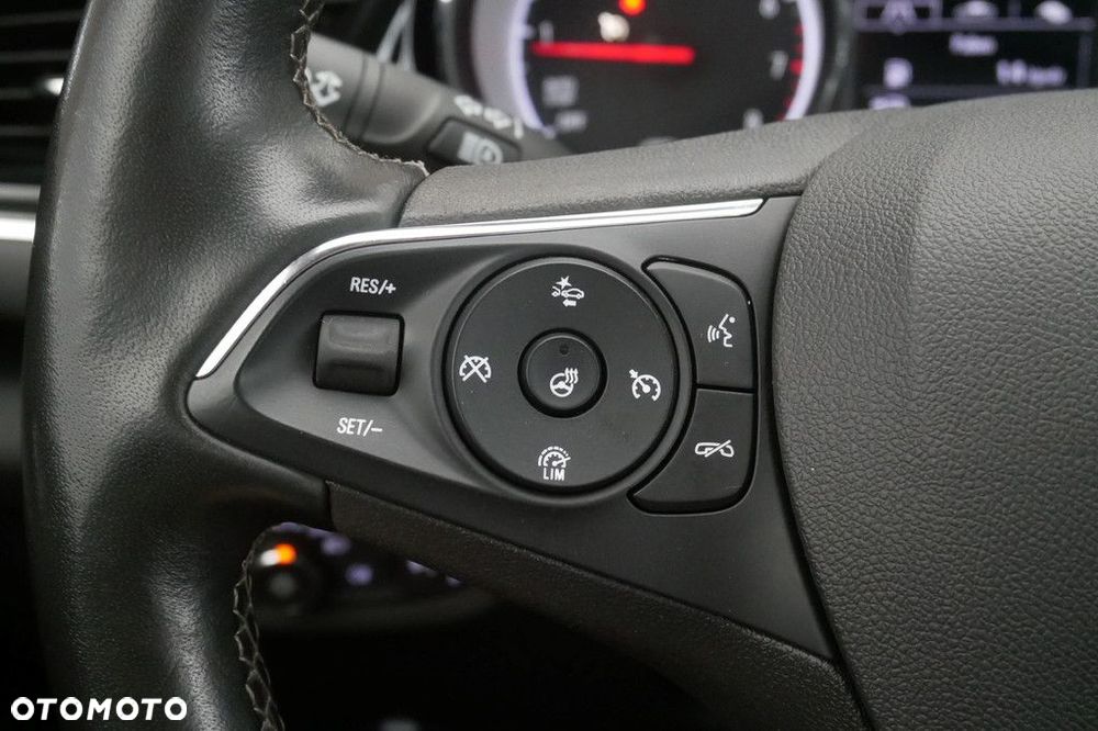 Opel Insignia - 21