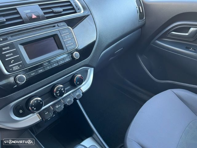 Kia Rio 1.1 CRDi In Town - 12