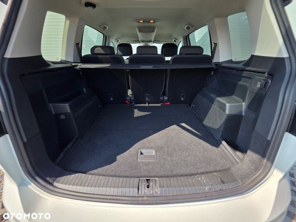 Volkswagen Touran 1.5 TSI EVO Comfortline Plus DSG - 25