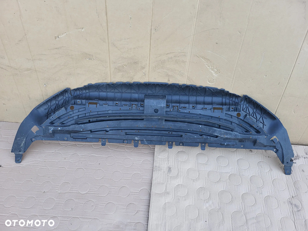 OSLONA PLYTA POD ZDERZAK AUDI A8 D5 4N0807611G