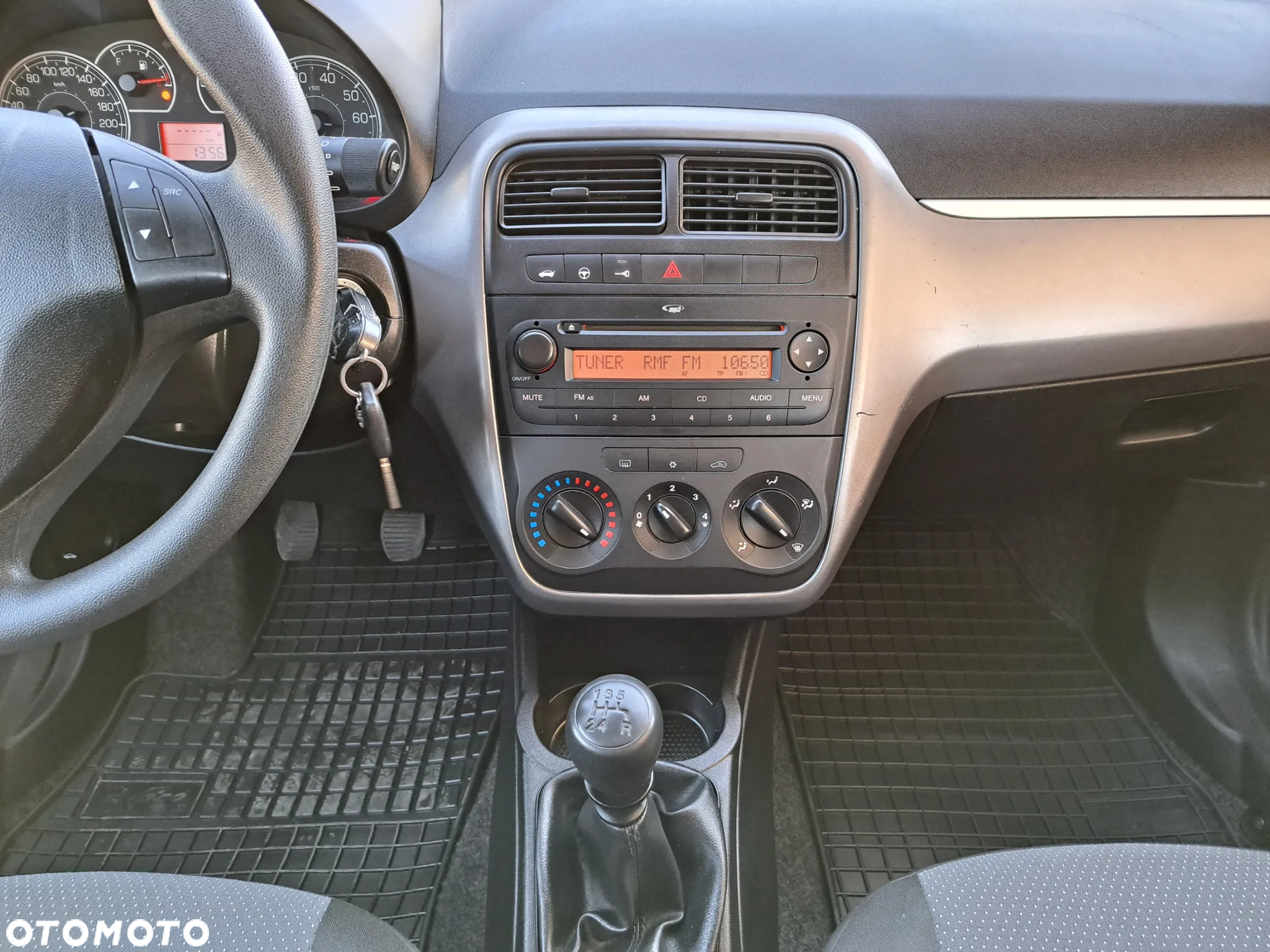 Fiat Grande Punto - 24