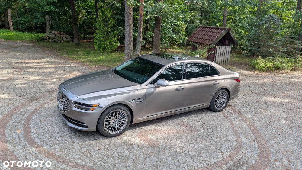 Genesis G90 - 3