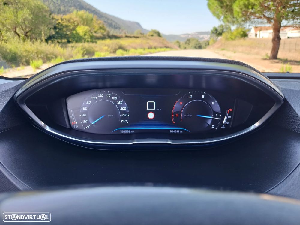 Peugeot 3008 BlueHDi 120 Stop & Start Allure - 24