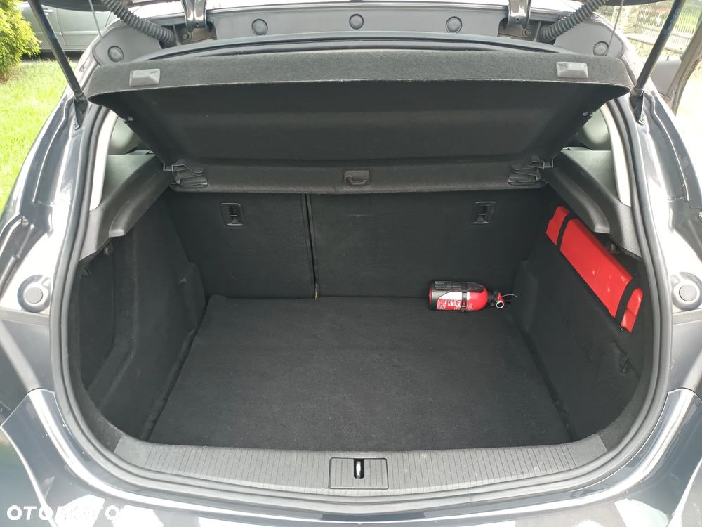 Opel Astra 1.4 T Cosmo S&S EU6 - 30