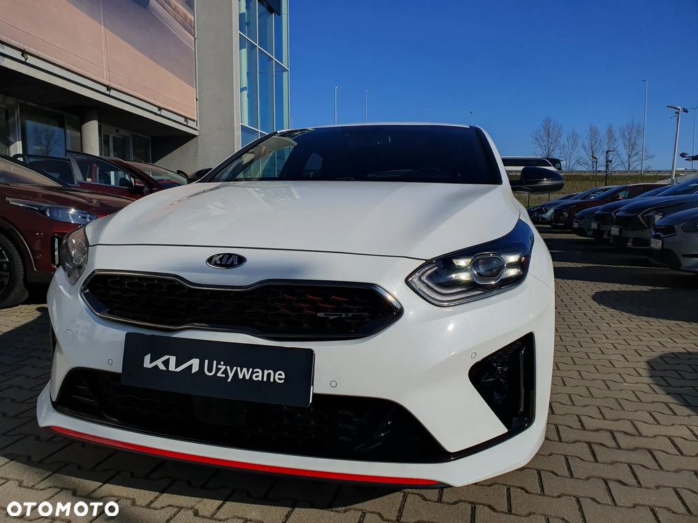 Kia ProCeed 1.6 T-GDI GT DCT - 11