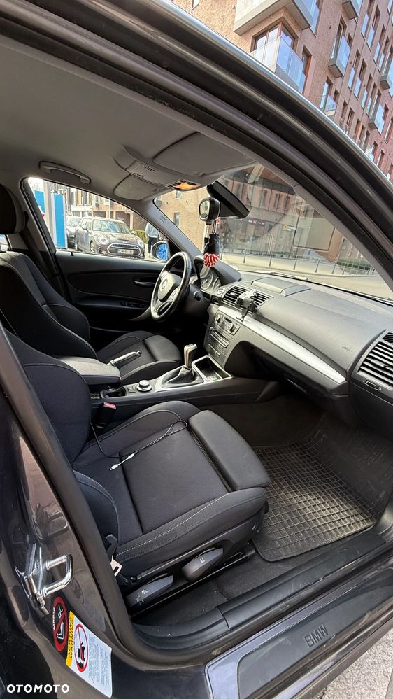 BMW Seria 1 120d - 13