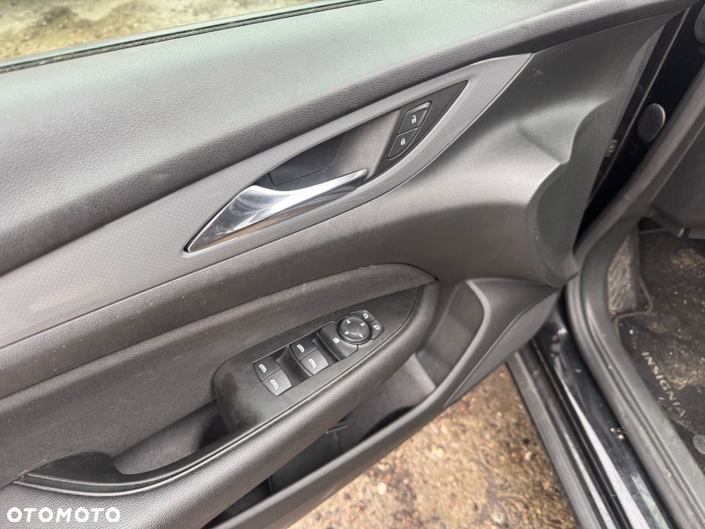 Opel Insignia - 14