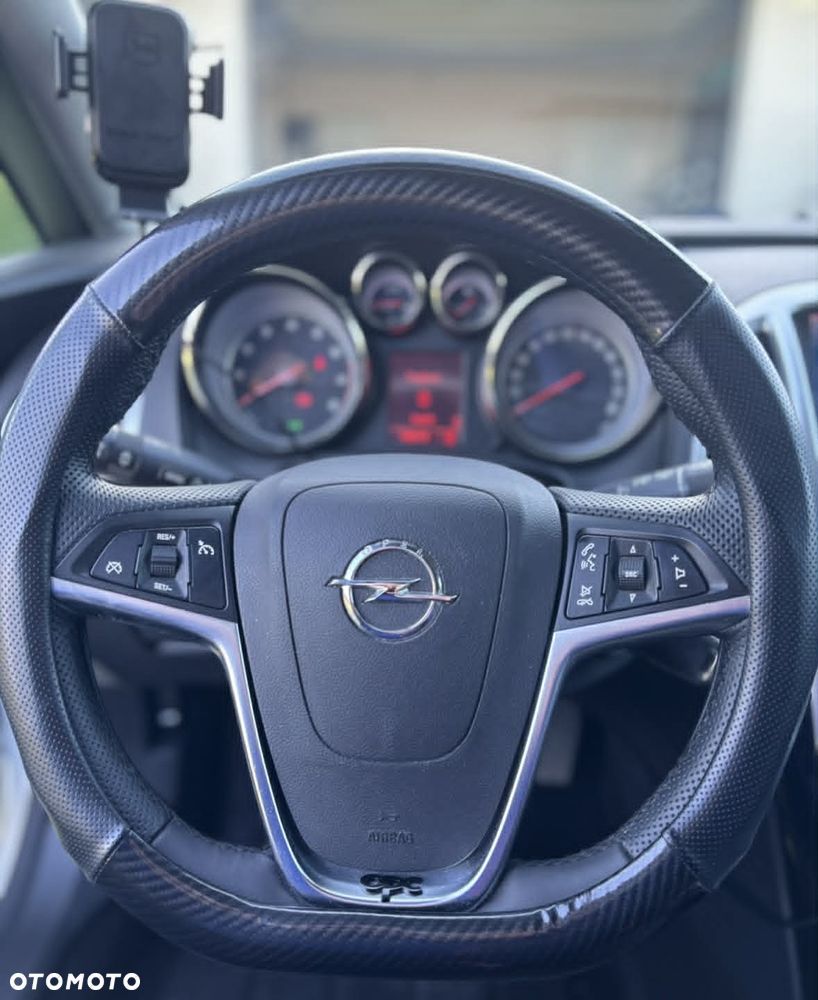 Opel Astra 1.6 Turbo Innovation - 8