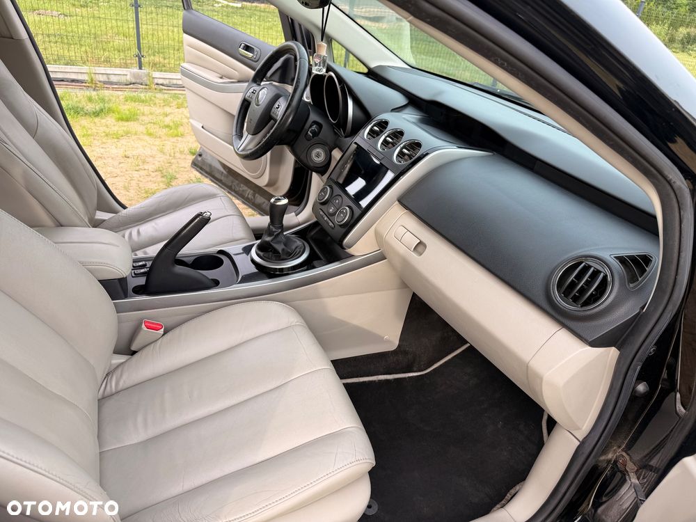 Mazda CX-7 2.2 CD Exclusive + - 23