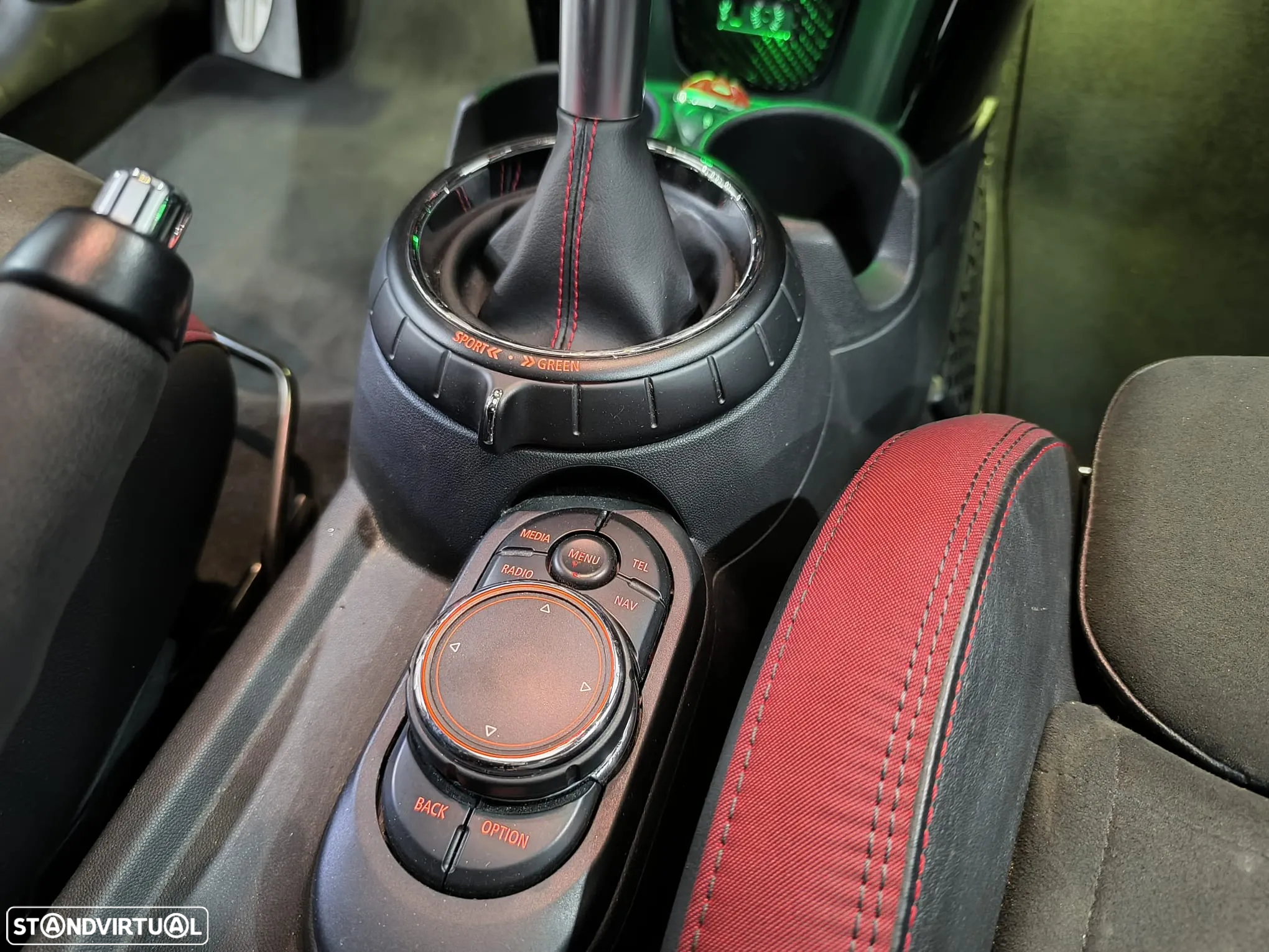 MINI 3 Portas John Cooper Works Sport Aut. - 43