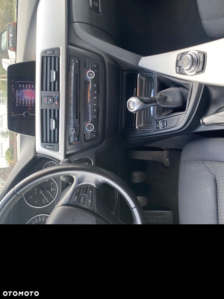 BMW Seria 3 316d - 14