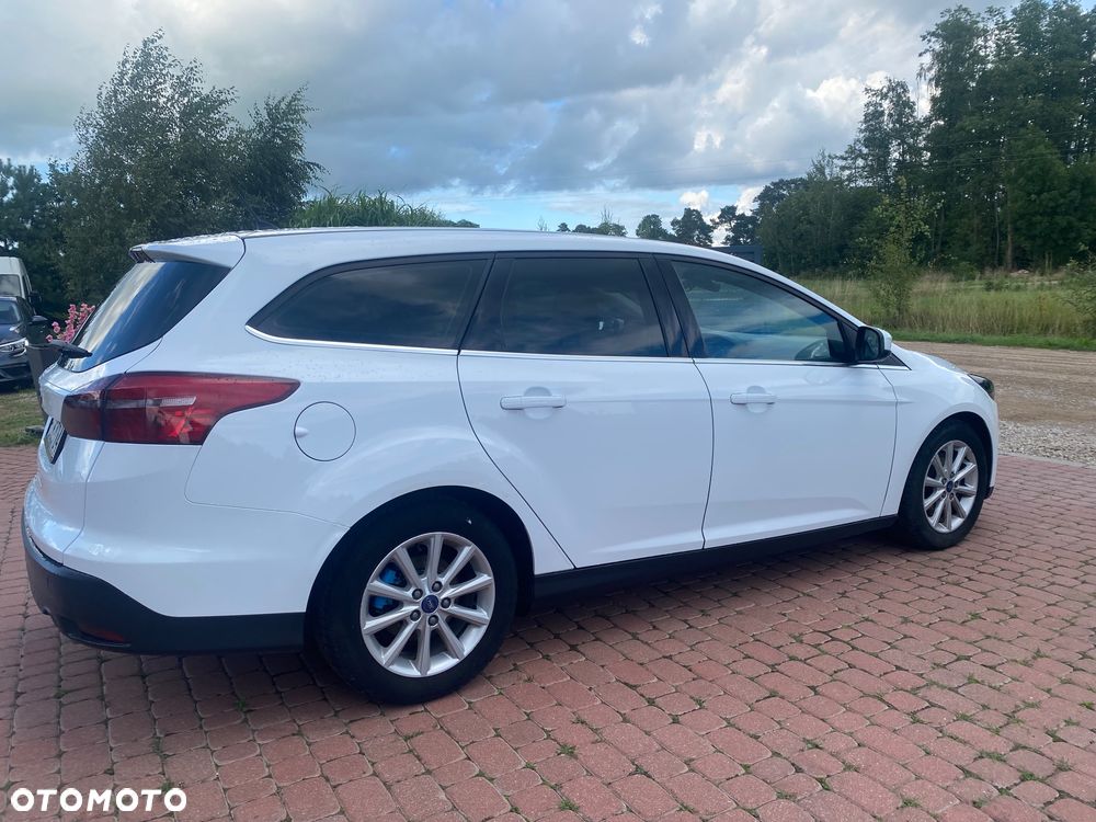 Ford Focus - 24