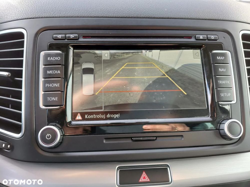 Volkswagen Sharan 2.0 TDI 4MOTION BlueMotion Technology Cup - 19