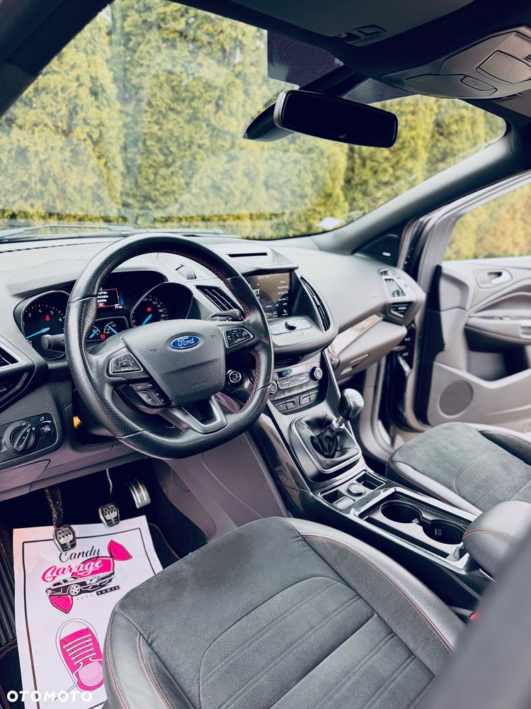 Ford Kuga 1.5 EcoBoost 2x4 ST-Line - 7